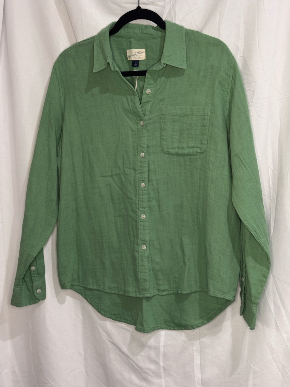 Universal Thread Men's Green Button-Down Cotton Shirt